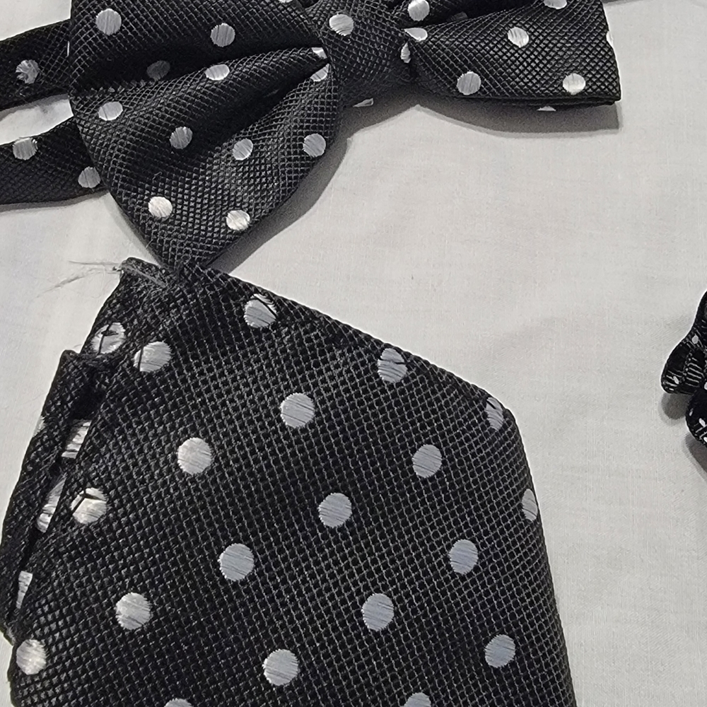 Bowtie set